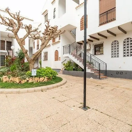 Bright + Pool Apartman *