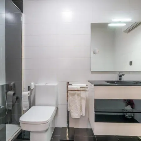 Bright + Pool * تورّيفيِخا