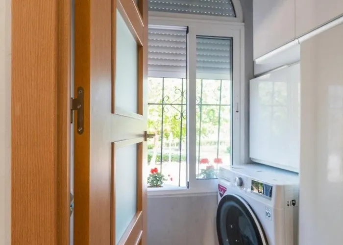 Bright + Pool Torrevieja